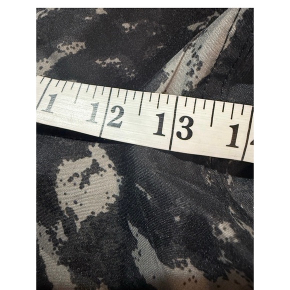 INC International Concepts Charcoal Patterned Swim Trunks - Picture 4 of 10